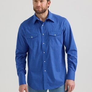 Wrangler Men's Blue Plaid Button Down Shirt